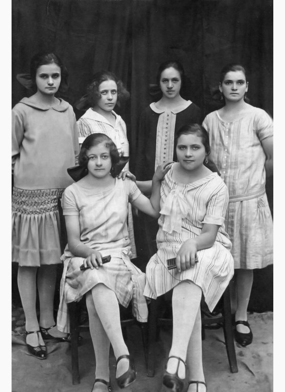 Ragazze in posa Anni 30