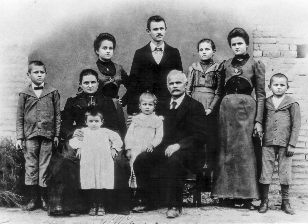 fam. Francesco Micheli con Beatrice, Guido, Adelmo