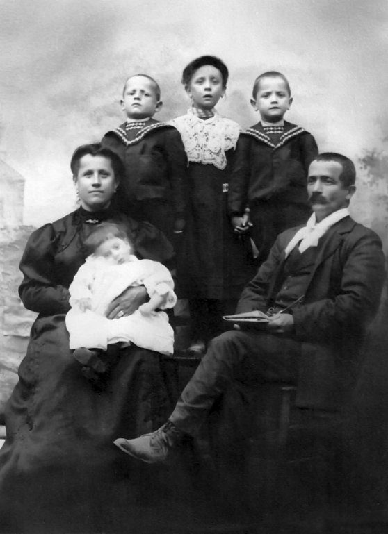 famiglia Vito Bassoli