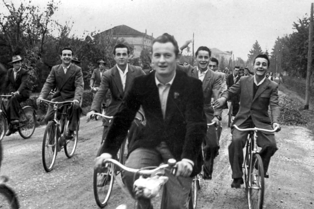 in bici verso il futuro Anceschi Quinto Salvarani G. 1949 