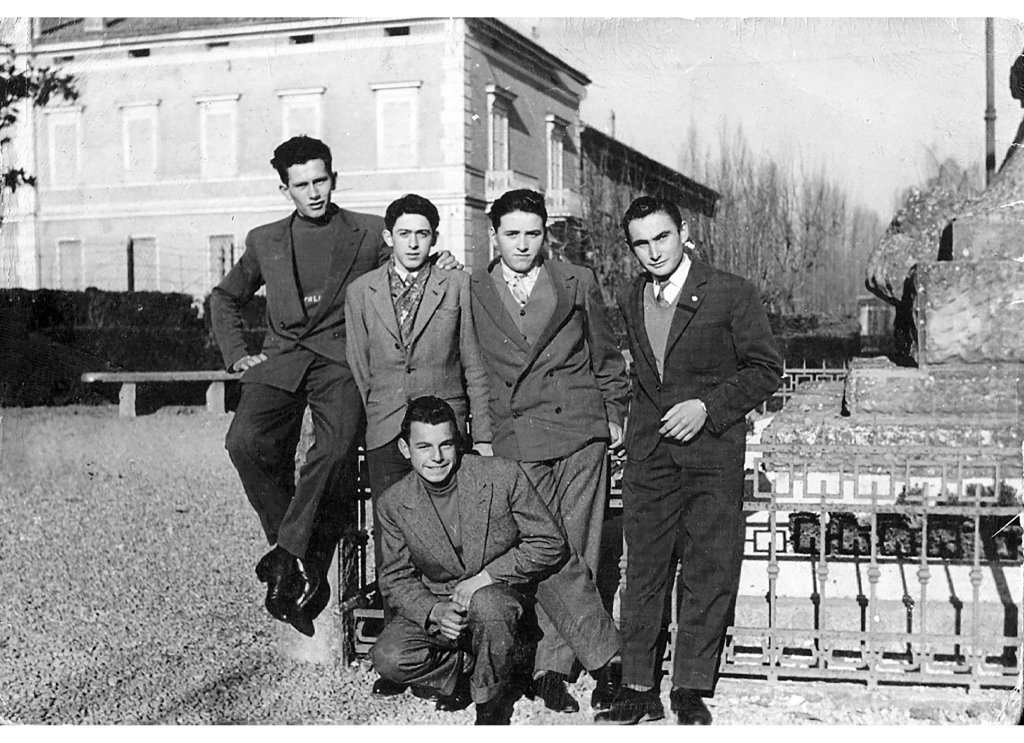 Belluti al monumento 1954 