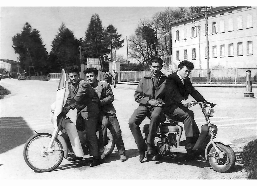 Costante e amici in moto