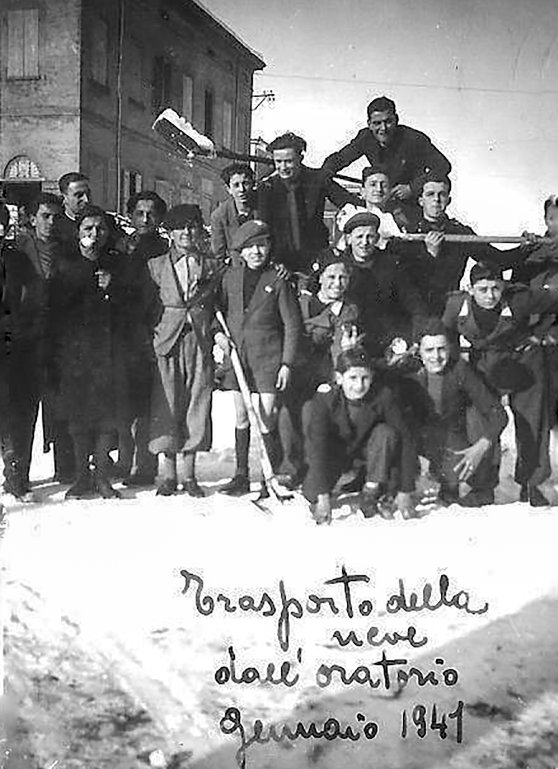 Davanti la canonica 1941