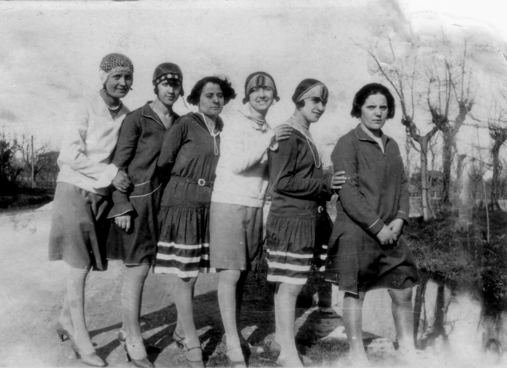 Elsa Marastoni e amiche