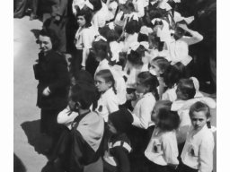 ventennio maestra Fiorini bimba