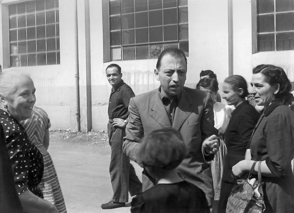 Preparativi per partenza colonia