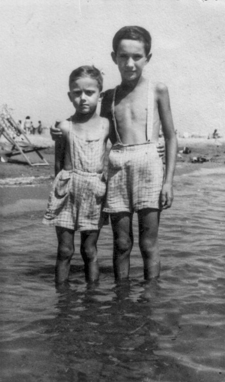 al mare anni 40 Umberto e Norberto