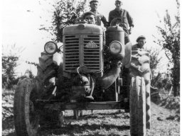 Coop Agricola anni 51-53 il Trattore Landini