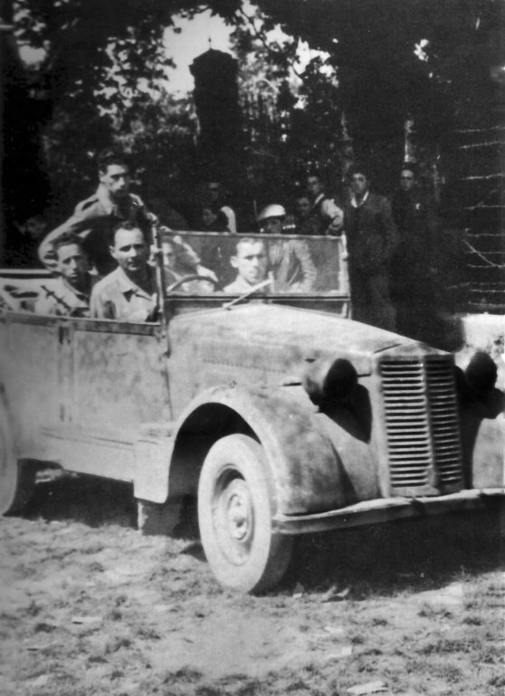 Partigiani in auto