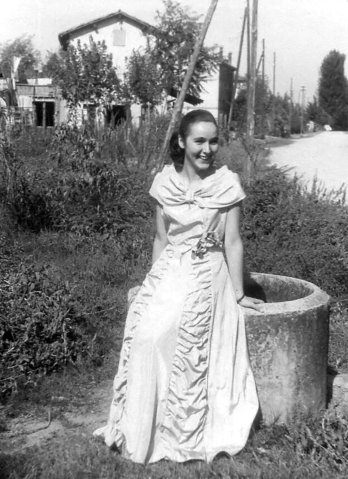 Silva con abito da sposa