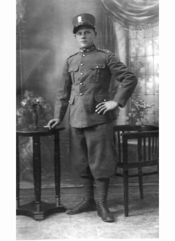 soldato foto senza didascalia dall'archivio Nino Attolini