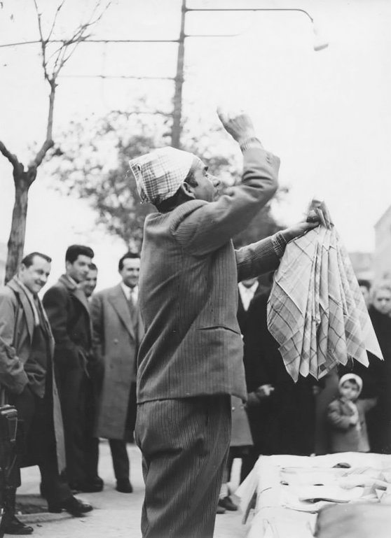 Venditore di Fazzoletti 1954